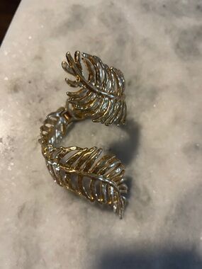 Zara Gold Leaf Open Ring - Women's Fashion Jewelry New